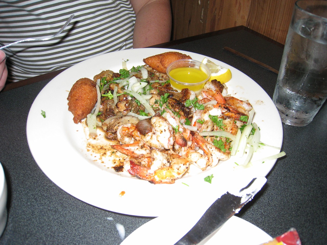 Vacation 2007-12 - Beaches Disney Hotels 0415.jpg - On the 2007-08 Florida vacation we visited beaches from Fort Myers to Sanibel Island sampling local food along the way. Green water and white sugar beaches! Arriving at Disney World we visited several of the theme resorts.